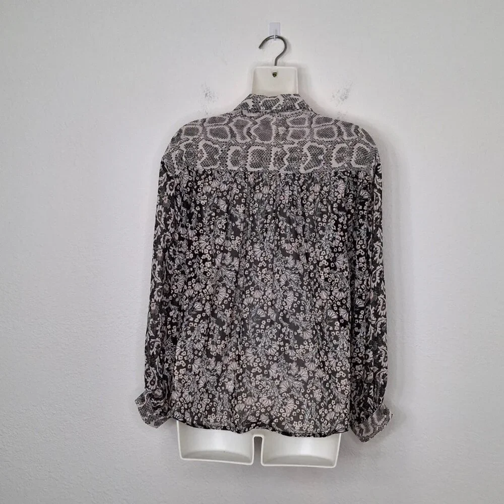 Free People Floral Blouse Animal Print Sheer Sz S Flowy Relaxed Fit Boho Preppy
